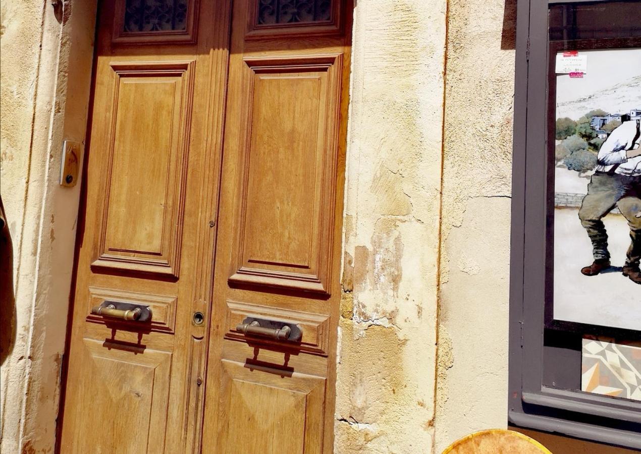 Ancienne Maison De Maitres Lourmarin Buitenkant foto